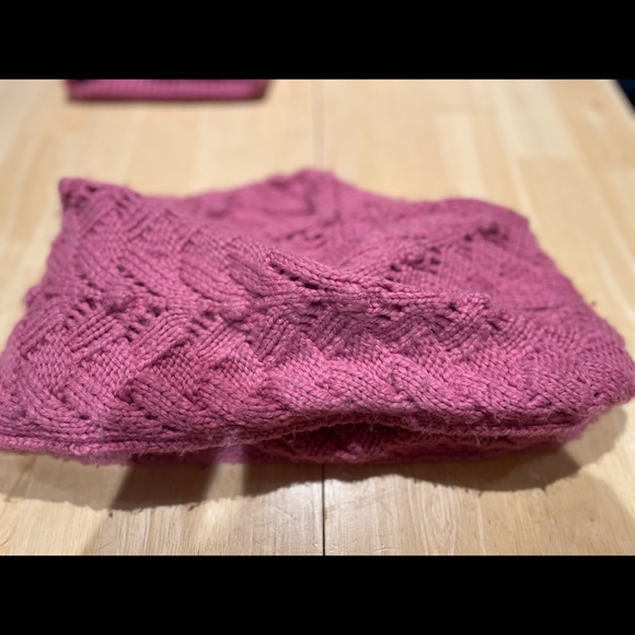 Pink Circle Scarf - Picture 2 of 3